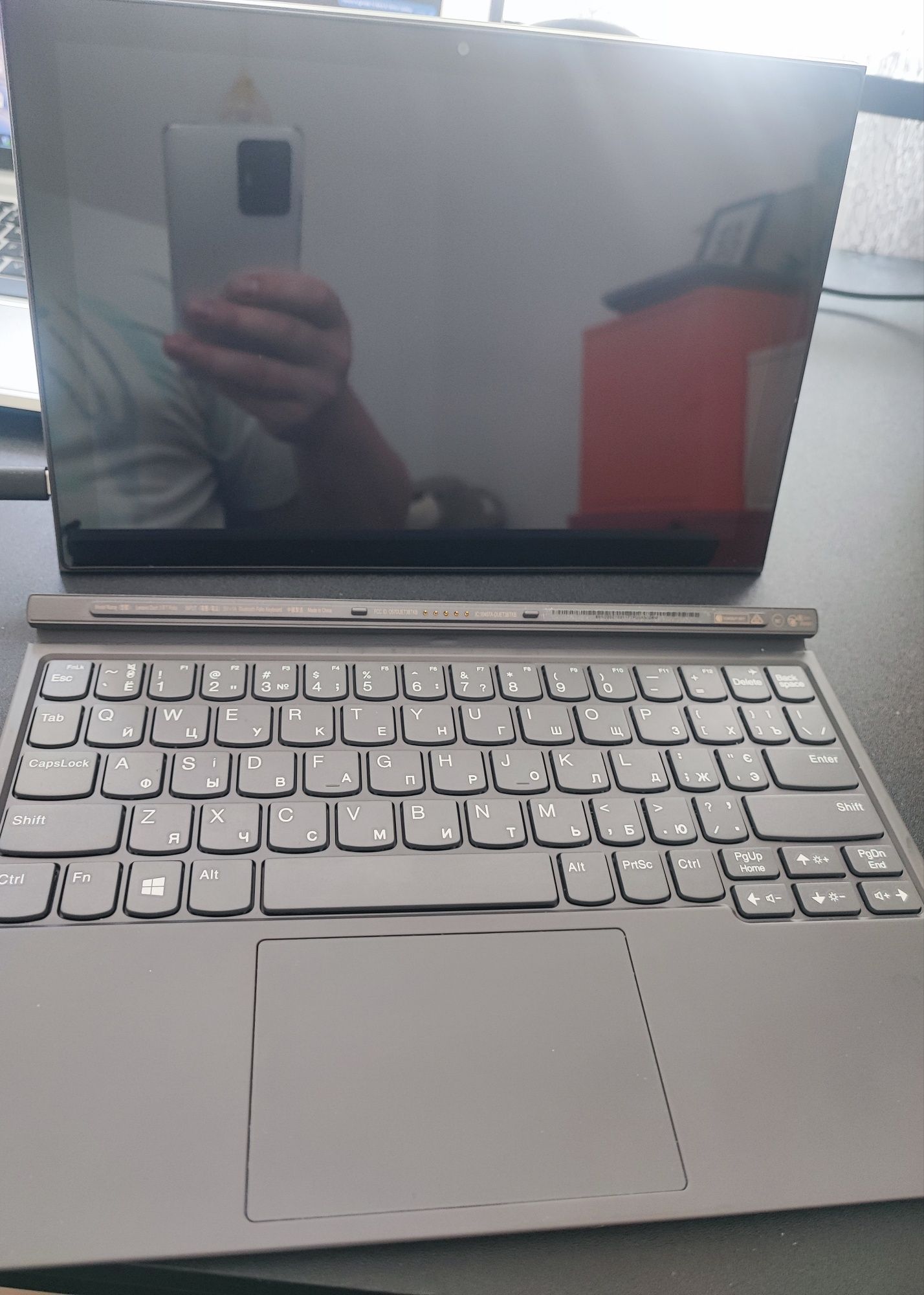 Планшет Lenovo ideapad Duet 3 N4020 4/64 LTE Win10P Graphite Grey (82H