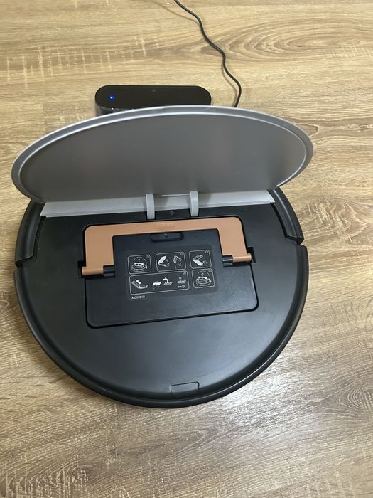 Робот пилосос Electrolux ER61UD1UG