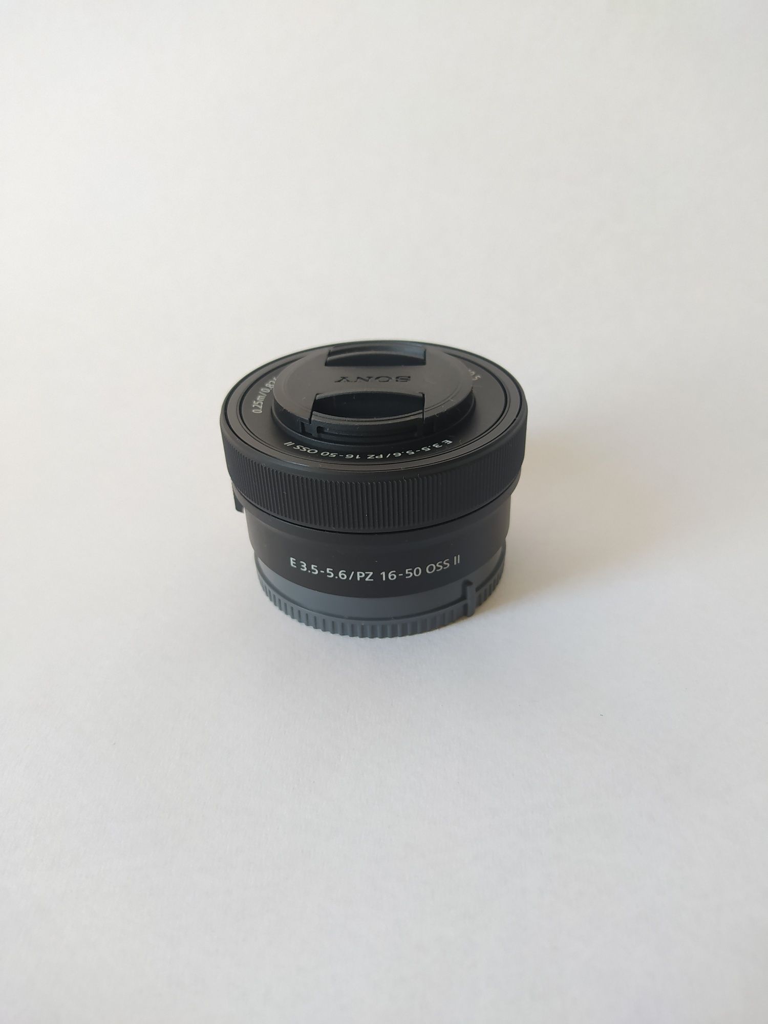 Об'єктив Sony SELP1650 E PZ 16-50mm f/3,5-5,6 OSS II  Новий!