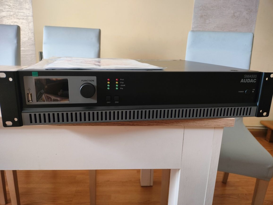 AUDAC SMA500 Dwukanałowy wzmacniacz mocy WaveDynamics™ 2 x 500 W