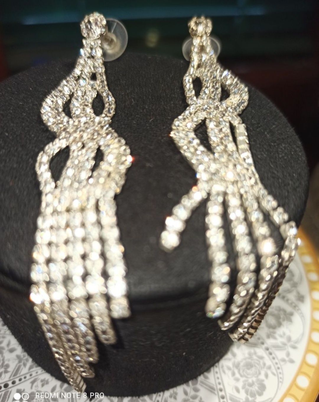 Серьги с кристаллами Swarovski в подарочной упаковке