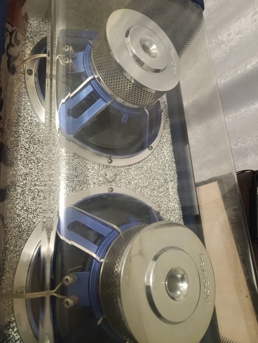 Сабвуфер 2*12 мощ, просто топ