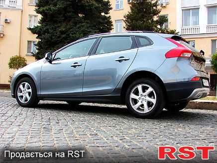 Продам VOLVO / V40 Cross Country