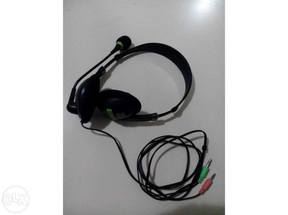 Headphones / Auscultadores