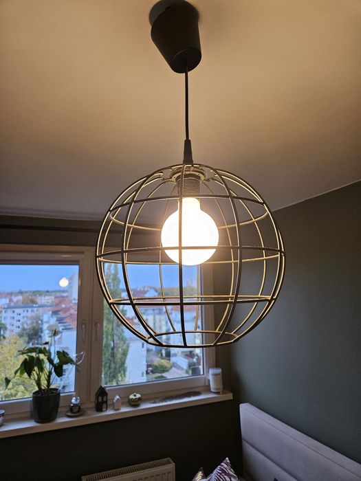 Piękna czarna oprawa