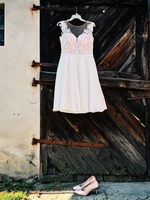 Krótka suknia ślubna