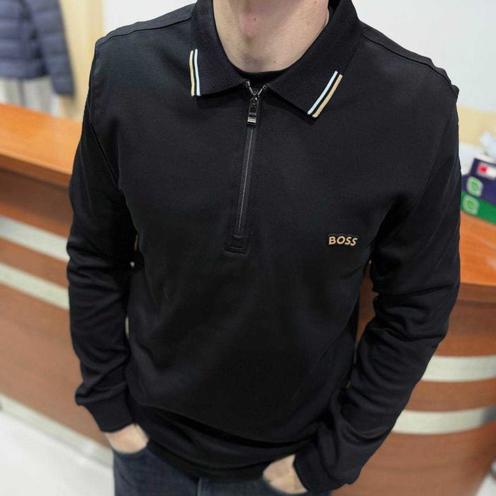 Чорний чоловічий світшот З Коміром Hugo Boss