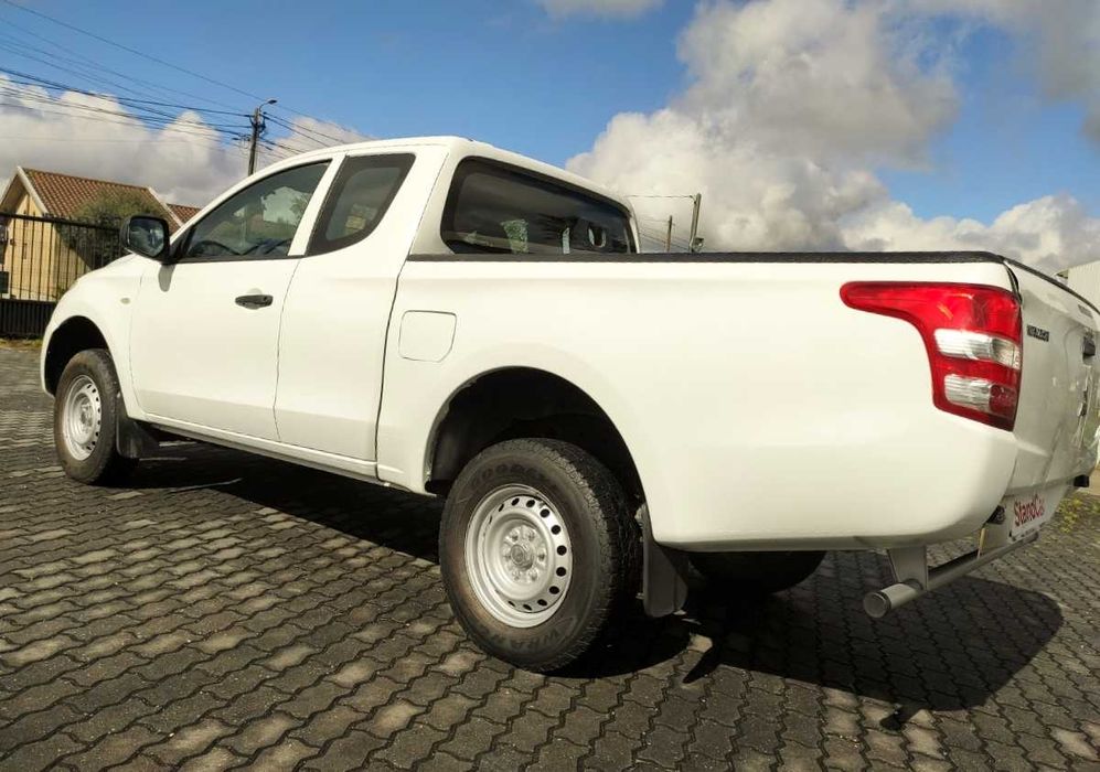 Mitsubishi L200 4X4 CABINE EXTRA
