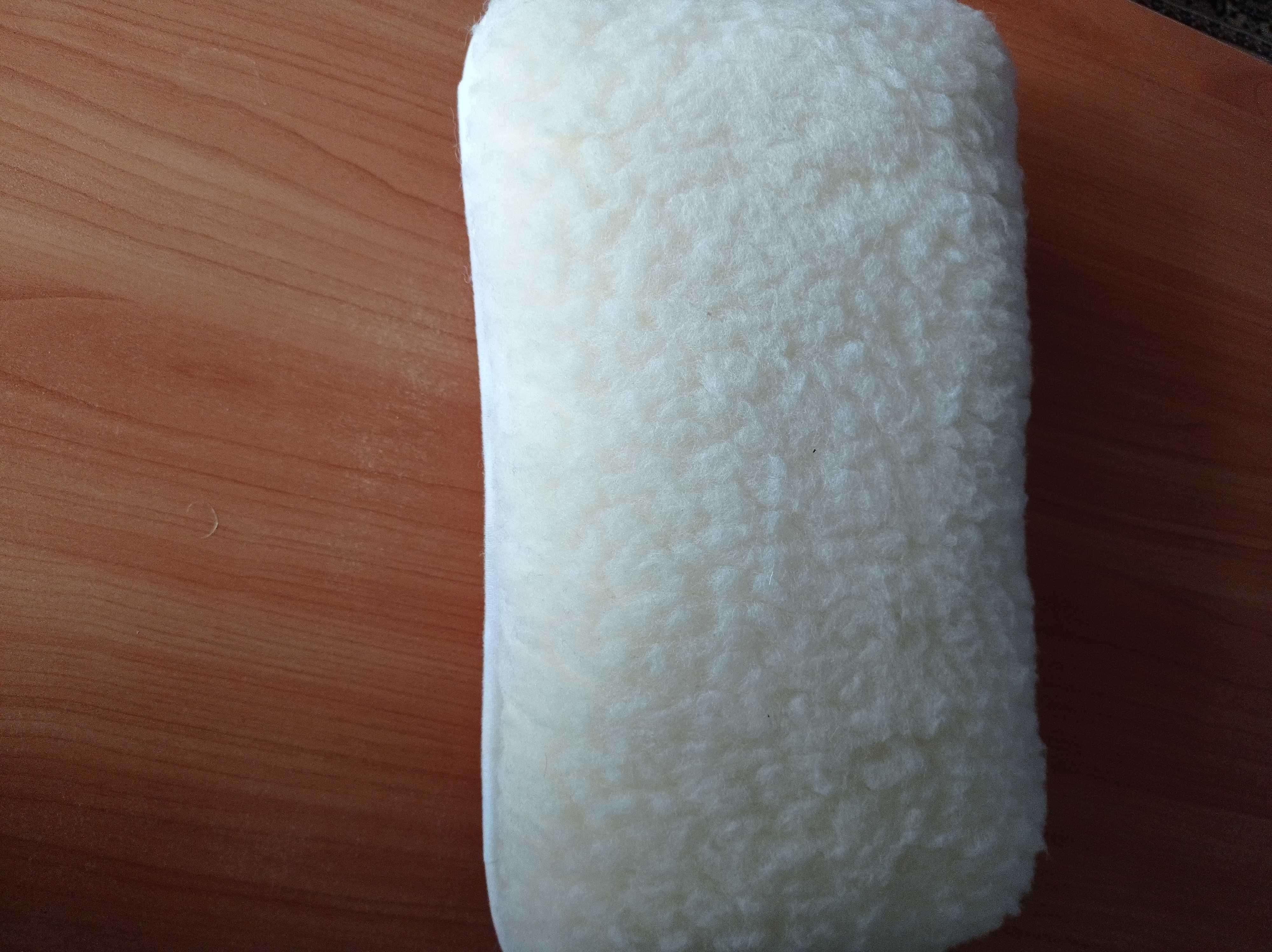 Poduszka wełniana czerwona