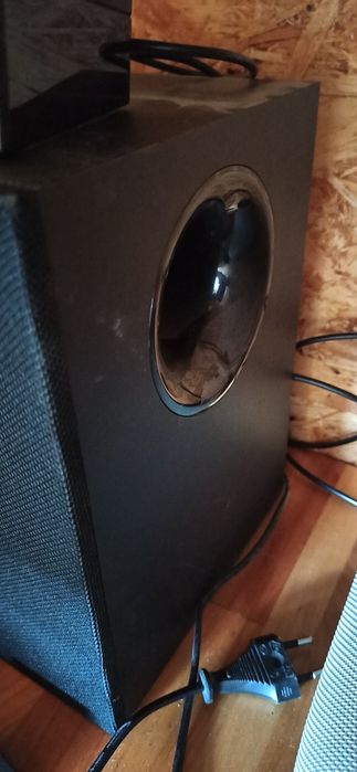 Logitech 2.1 z533T