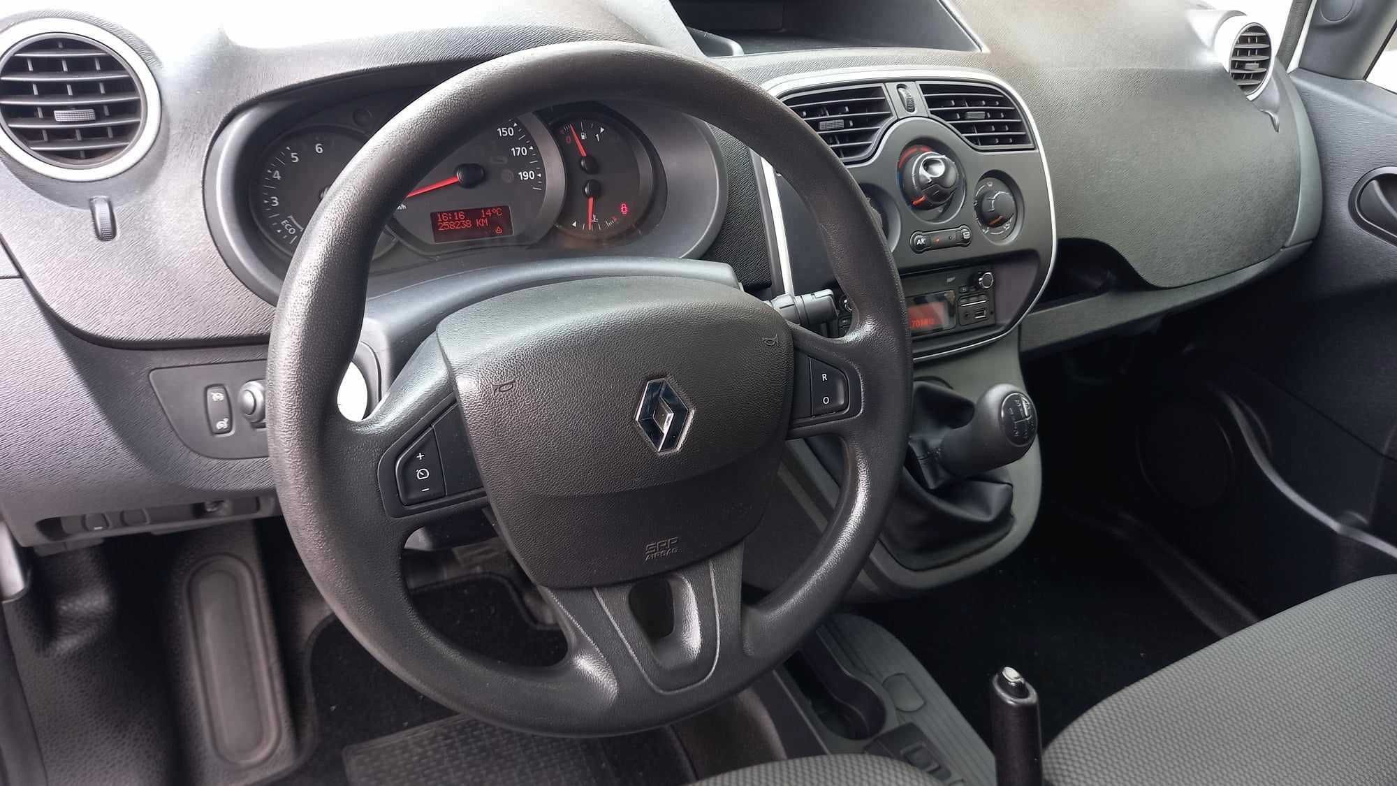 Renault Kangoo Dci 3lugares AC com iva dedutivel incluido no preço
