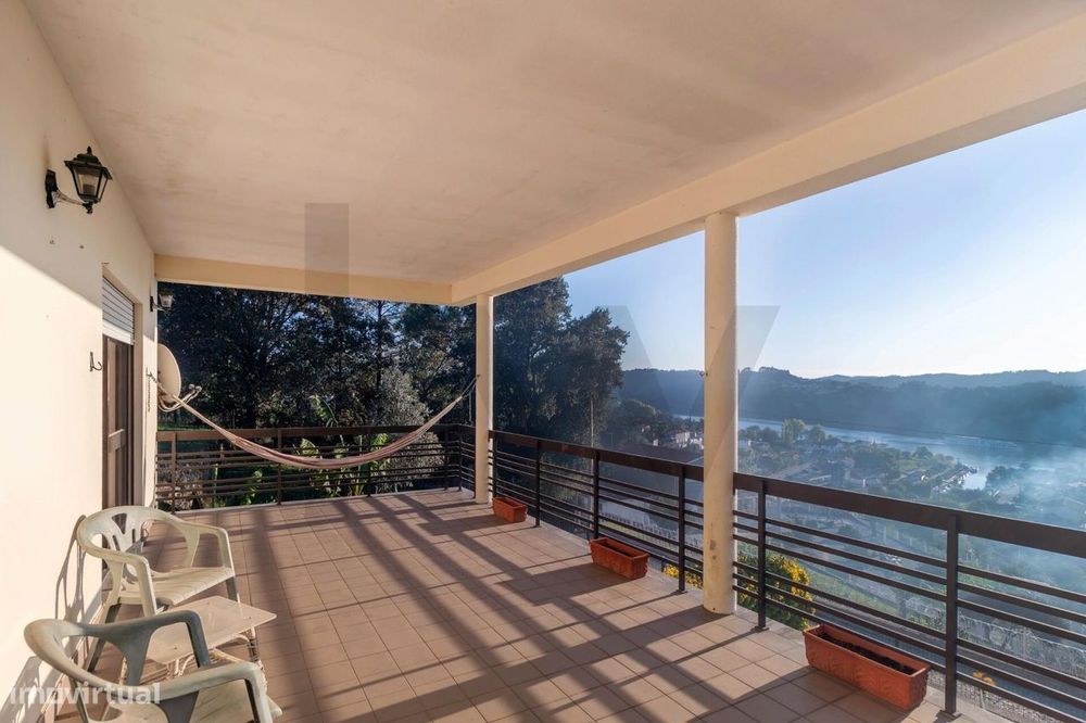 Exclusividade e Natureza à Beira Rio: Moradia T4 com 8.100 m2 e Vista