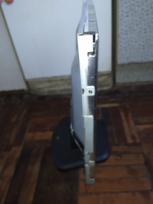 Монитор(матрица) 19 ", не включается