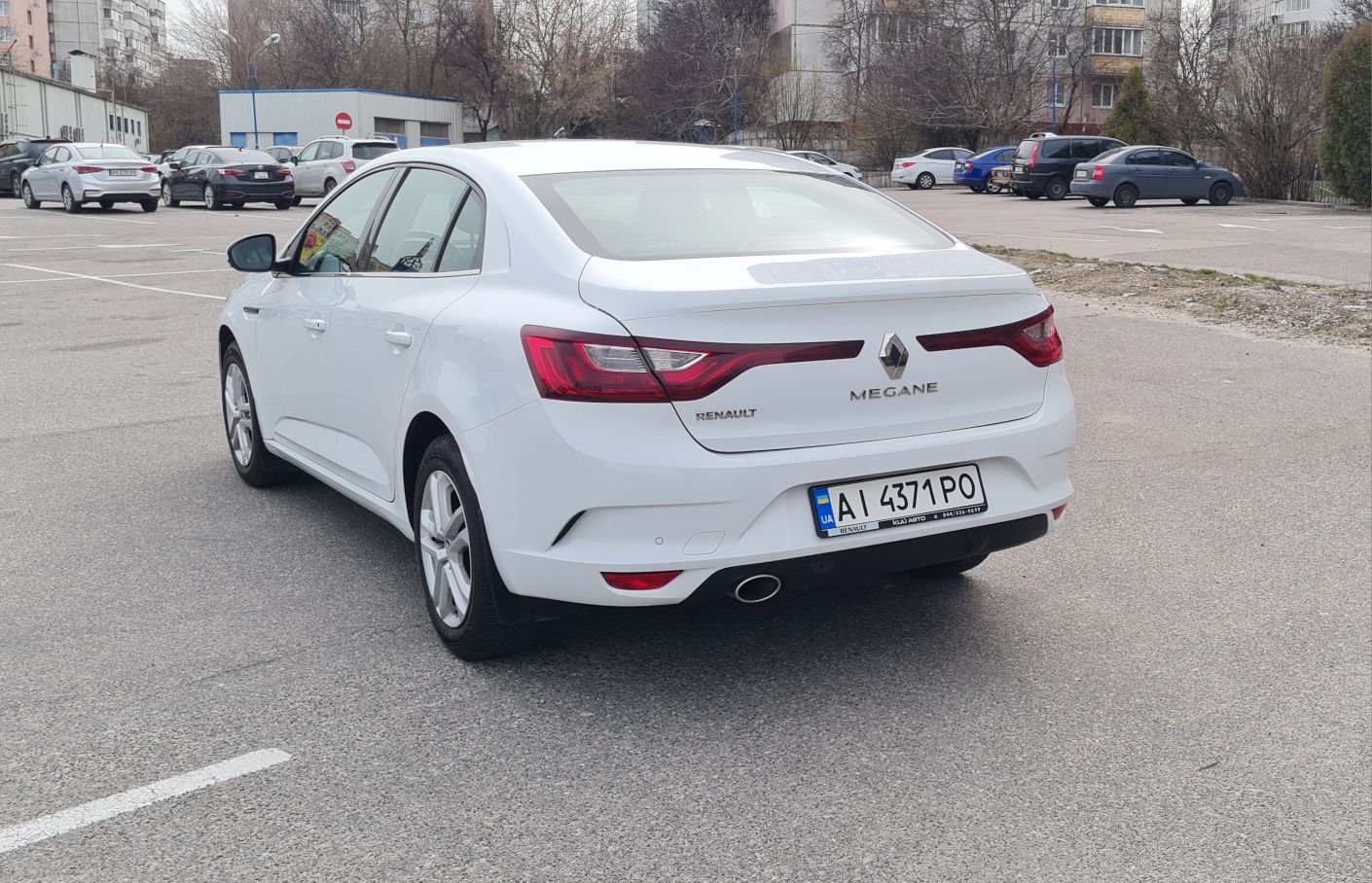 Renault Megane Sedan. ОФІЦИАЛ