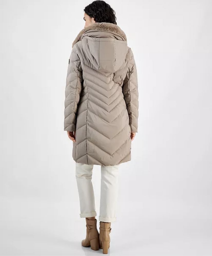 Пальто пуховик Michael Kors Women's Coat. из Америки.