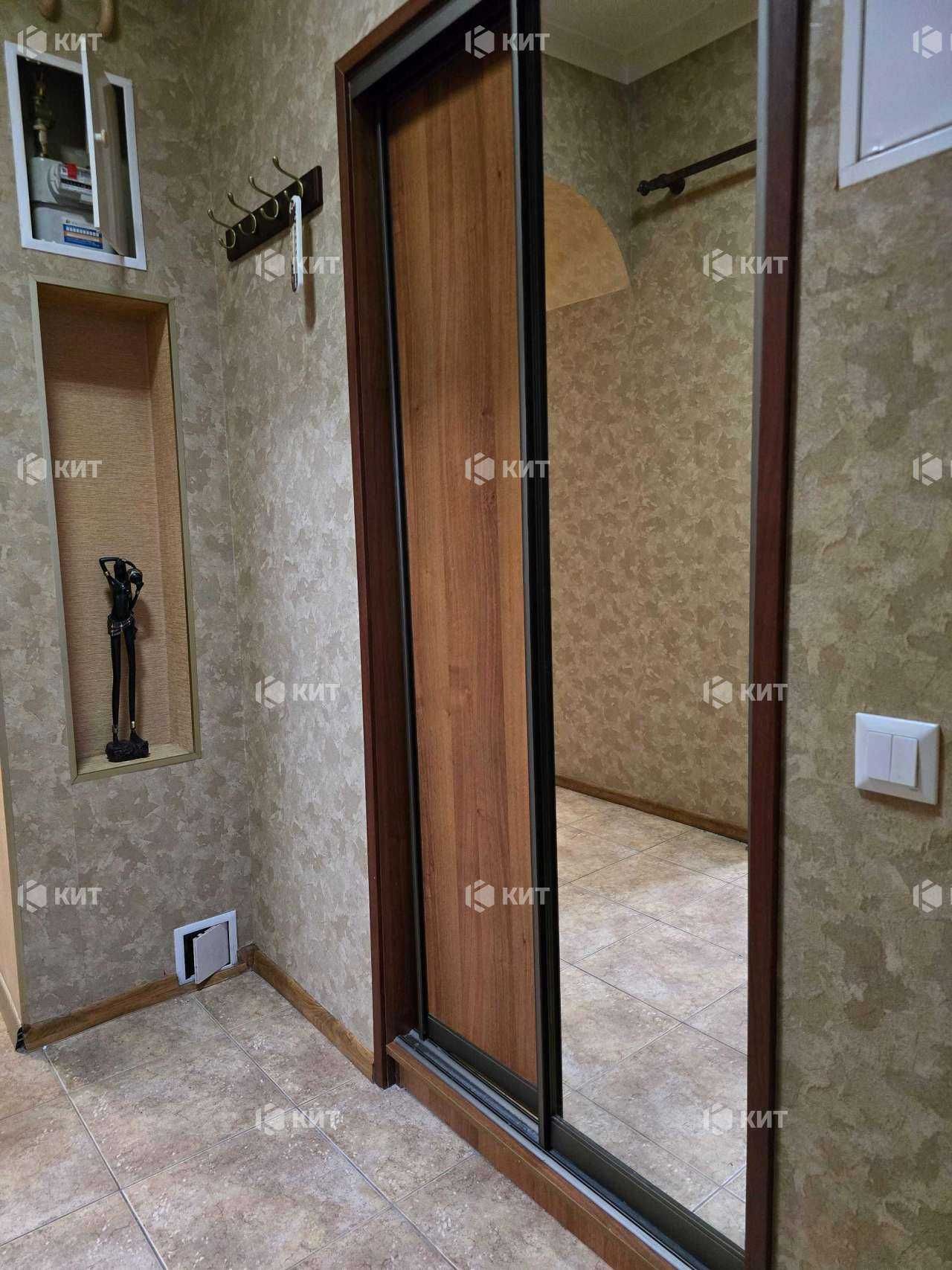 2к. 70м2 Центр (пер. Троицкий 10, м. Площадь Конституции) 128804