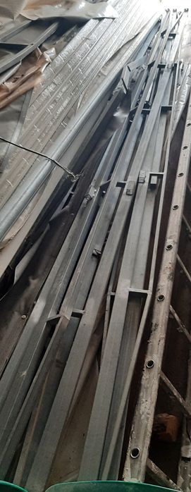 Estrutura em ferro galvanizado