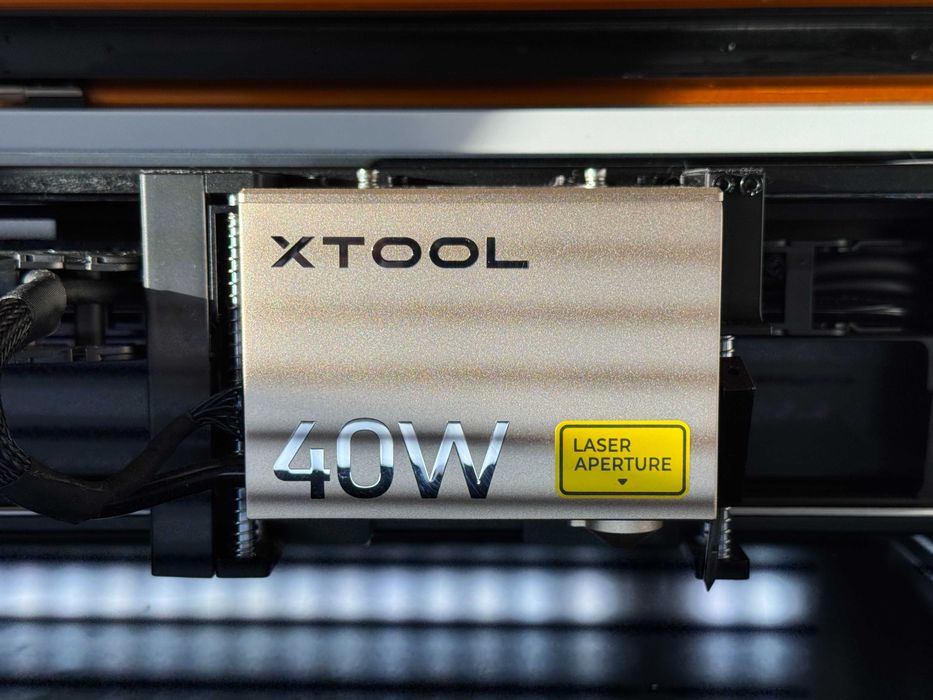 Grawerka i wycinarka laserowa xTool S1 40W wraz z oczyszczaczem xTool