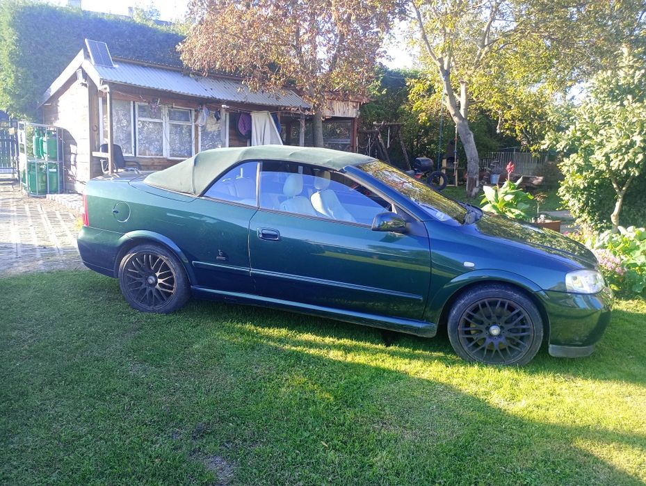 auto samochód opel astra cabrio