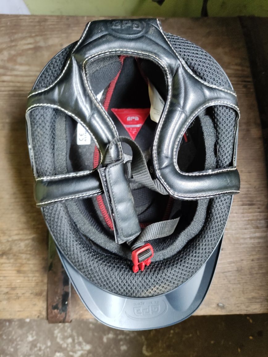Kask jeździecki GPA Speed Air x2