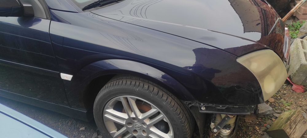 błotnik przedni prawy Opel Vectra c
