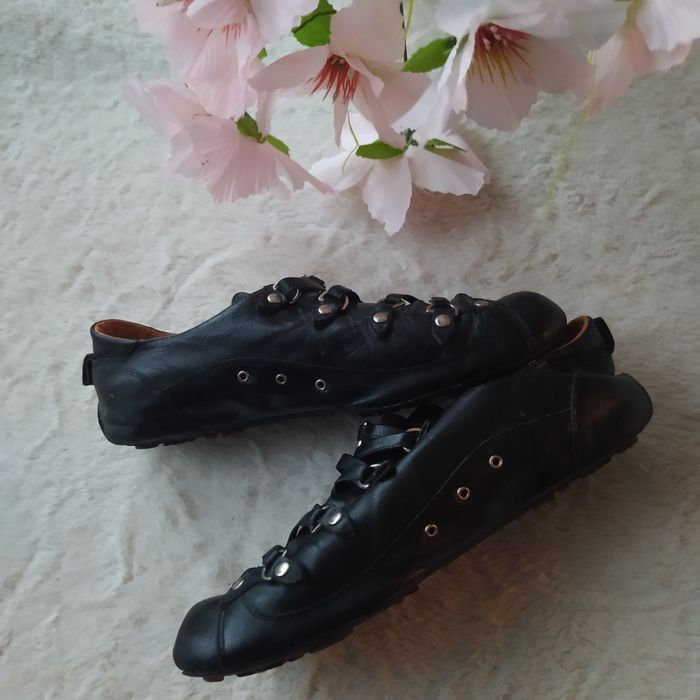 Czarne buty Julia Monti skóra naturalna 37 na rzep ćwieki wygodne okaz