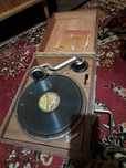 Gramofon zabytkowy