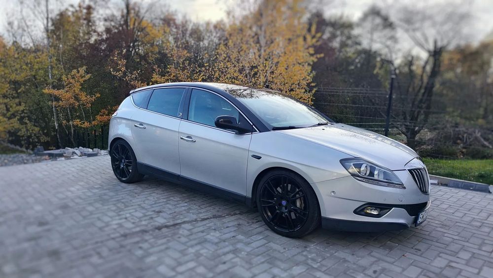 Lancia Delta 1.8 T-jet Platino, automat ,bezwypadkowa, skóra poltrona frau granat