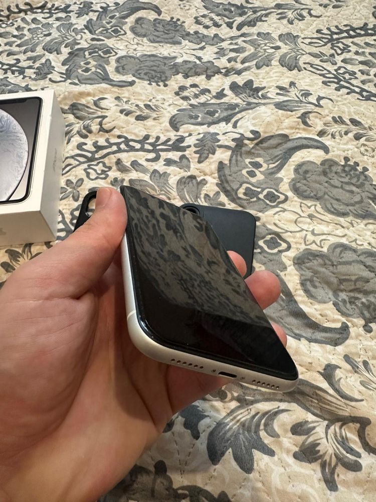 IPhone XR 128gb ideał.