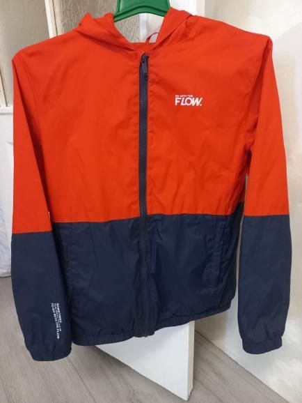 Вітровка від Reserverd