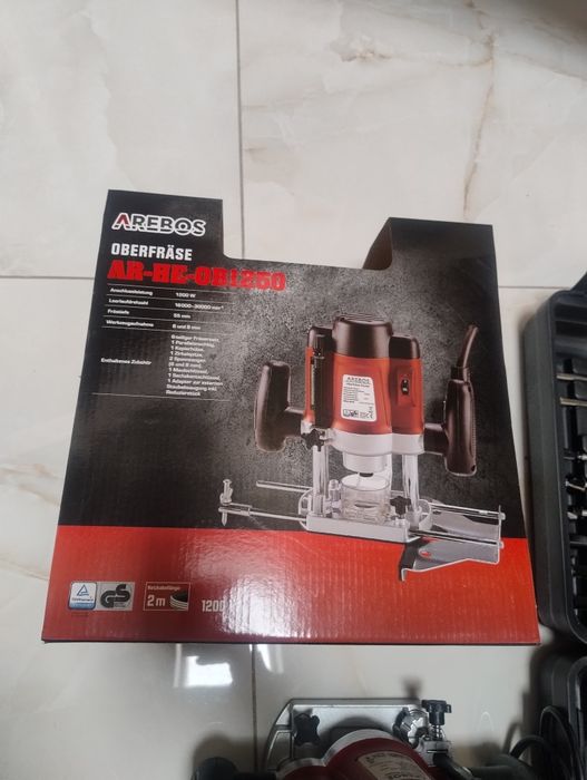 Frezarka z walizką 1200W