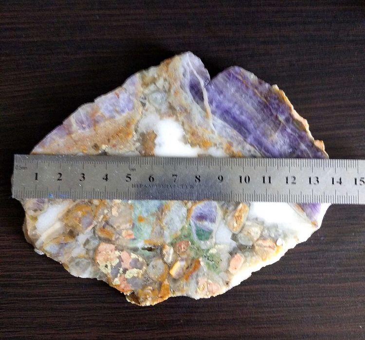 Флюорит полихромный большой полированный срез в коллекцию интерьер
