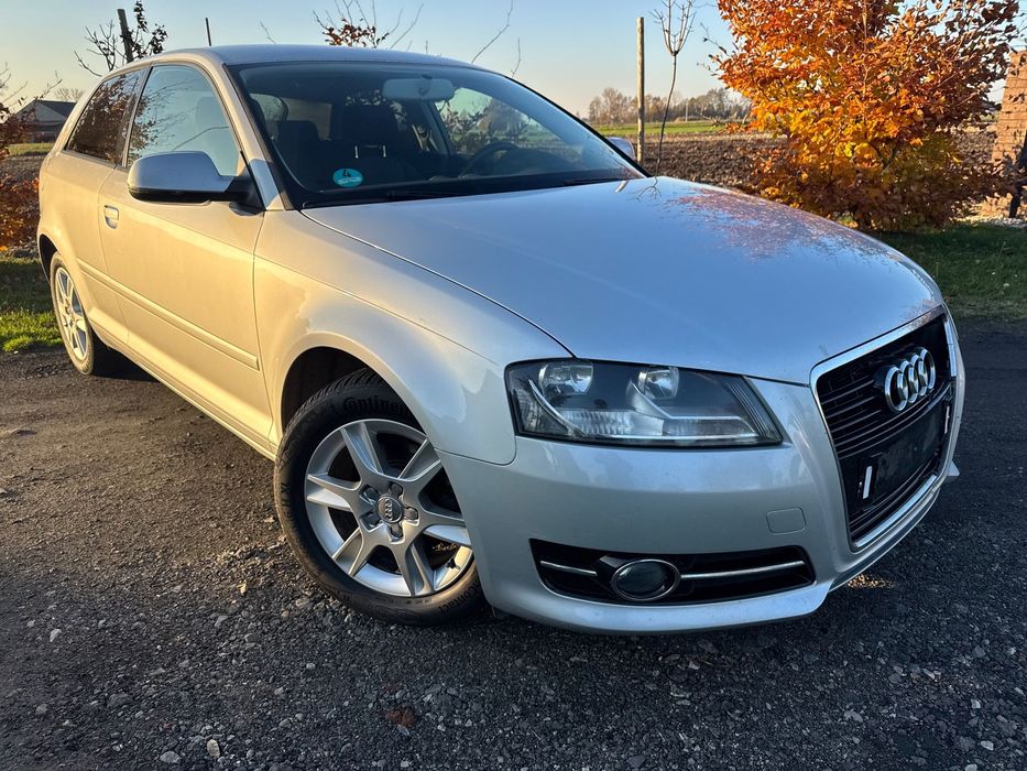 Audi A3 3-drzwiowe 1.6 TDI Klimatronic Grzane Fotele Nawigacja PDC