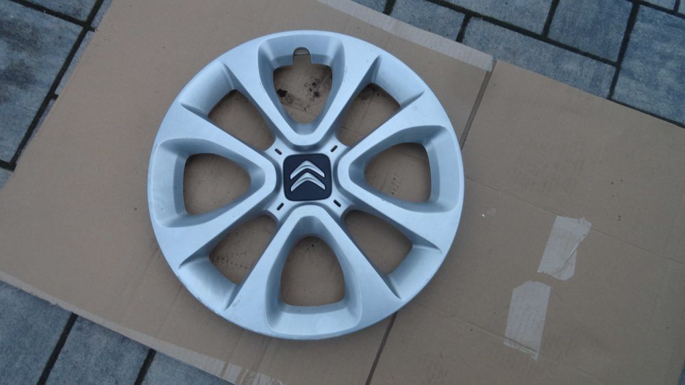 Kołpak Citroen C 3 rok 2019 oryginalny demontaż 15 cali oryginał