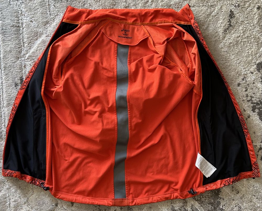 ASICS kurtka do biegania Lite Show Winter Jacket r.M