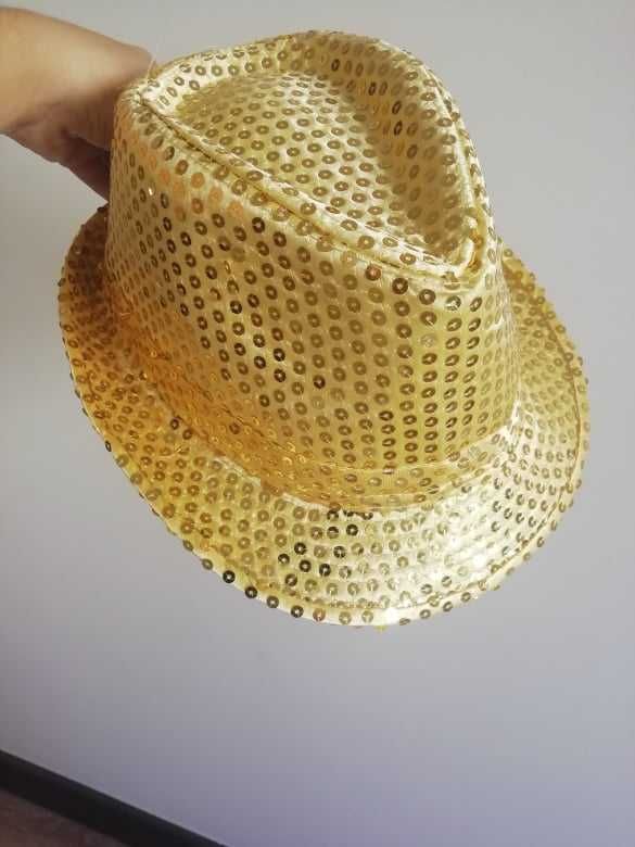Chapéu dourado c/ lantejoulas