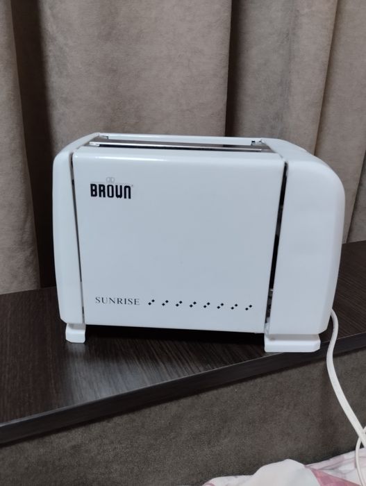 Тостер Broun Sunrise BR-1191
Это тостер на 2 л