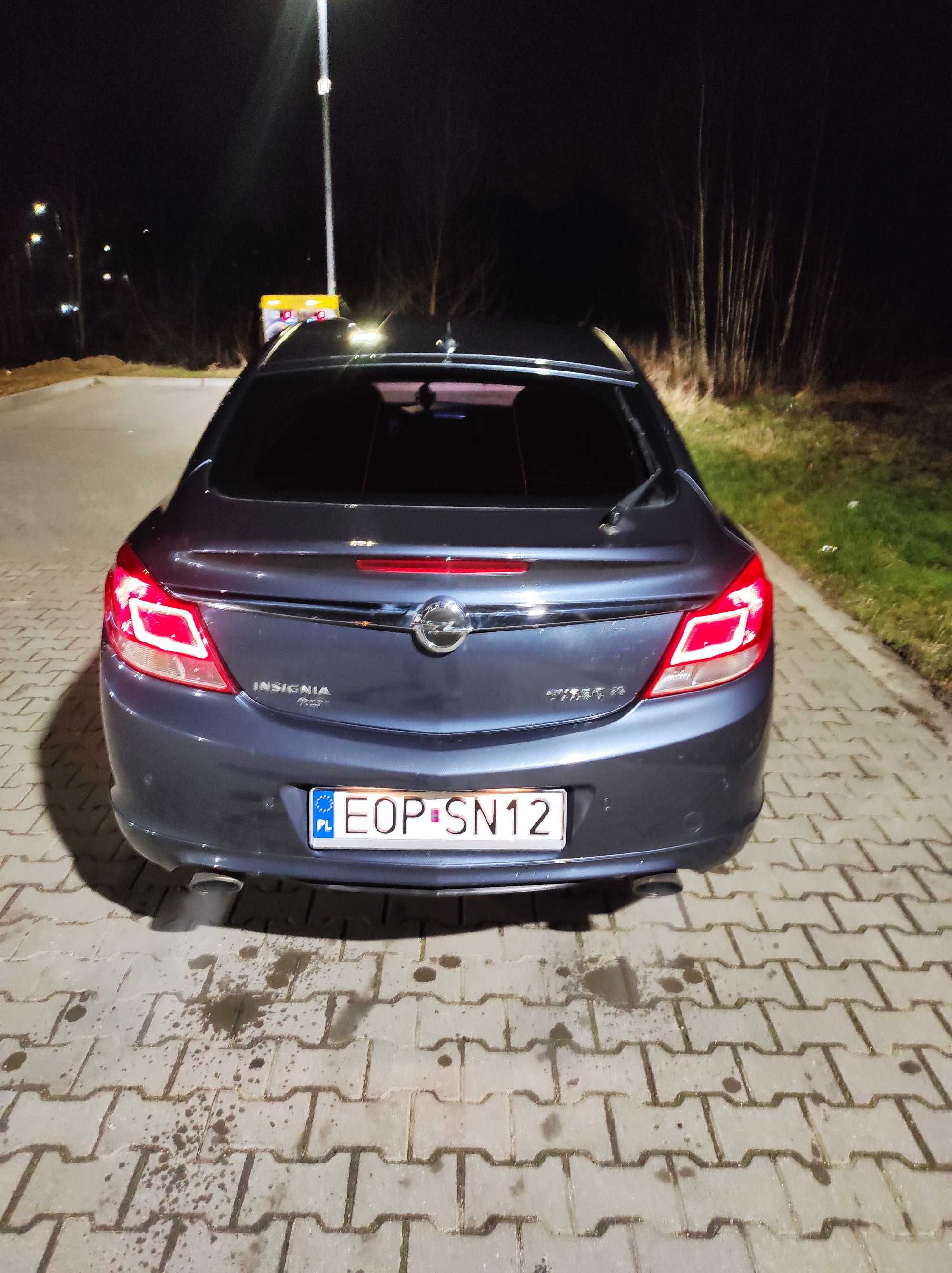 Opel Insignia 2.0 220km 4x4