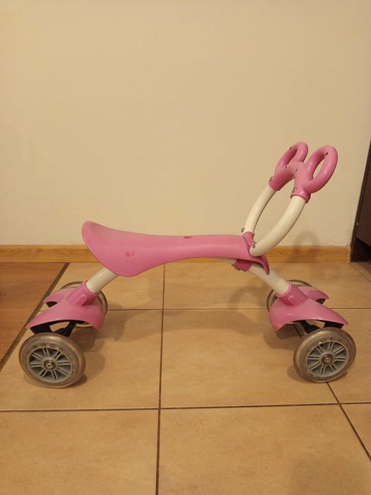 Jeździk firmy Chicco