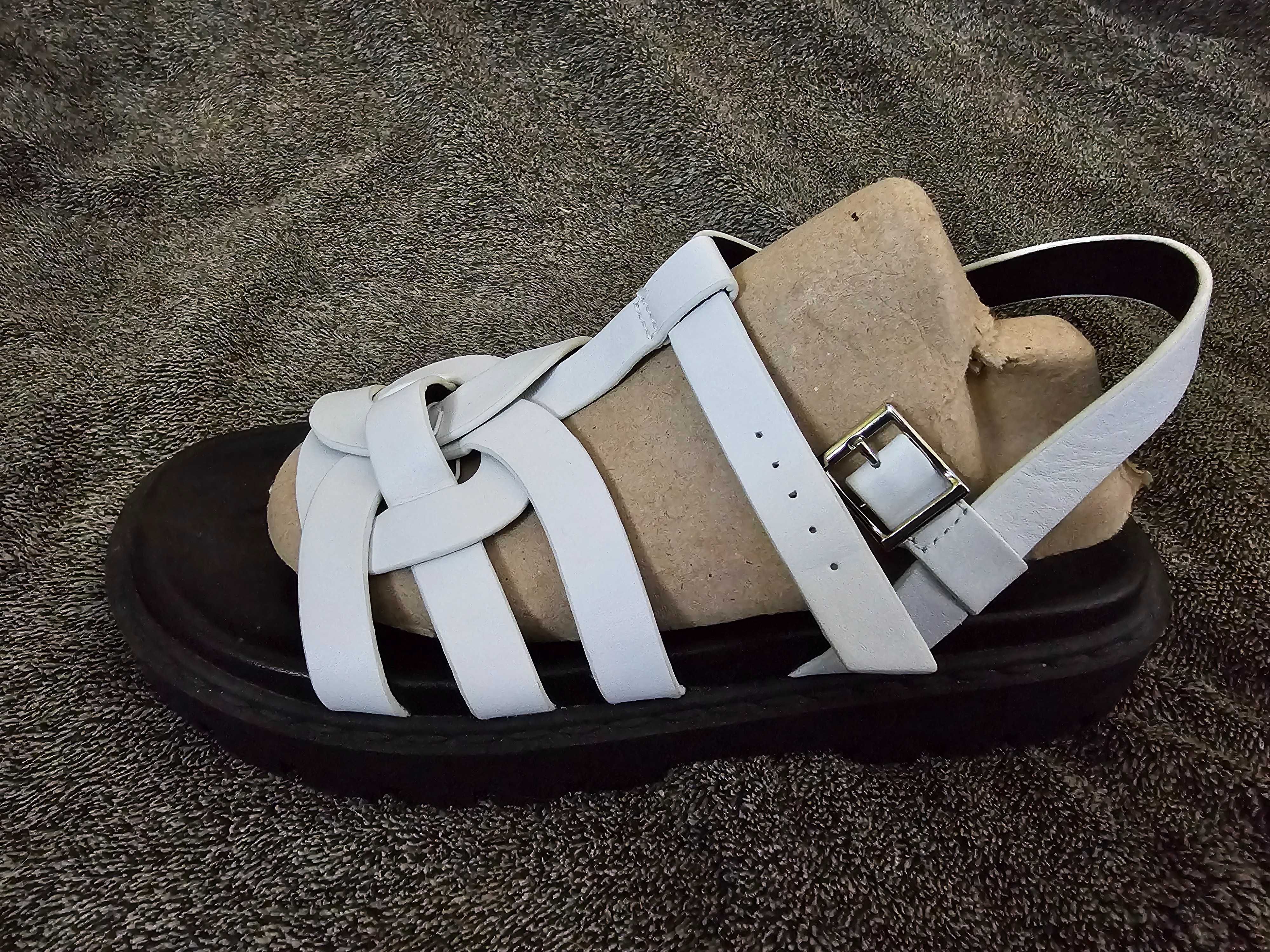 Босоніжки (сандалі) Zara 40р
