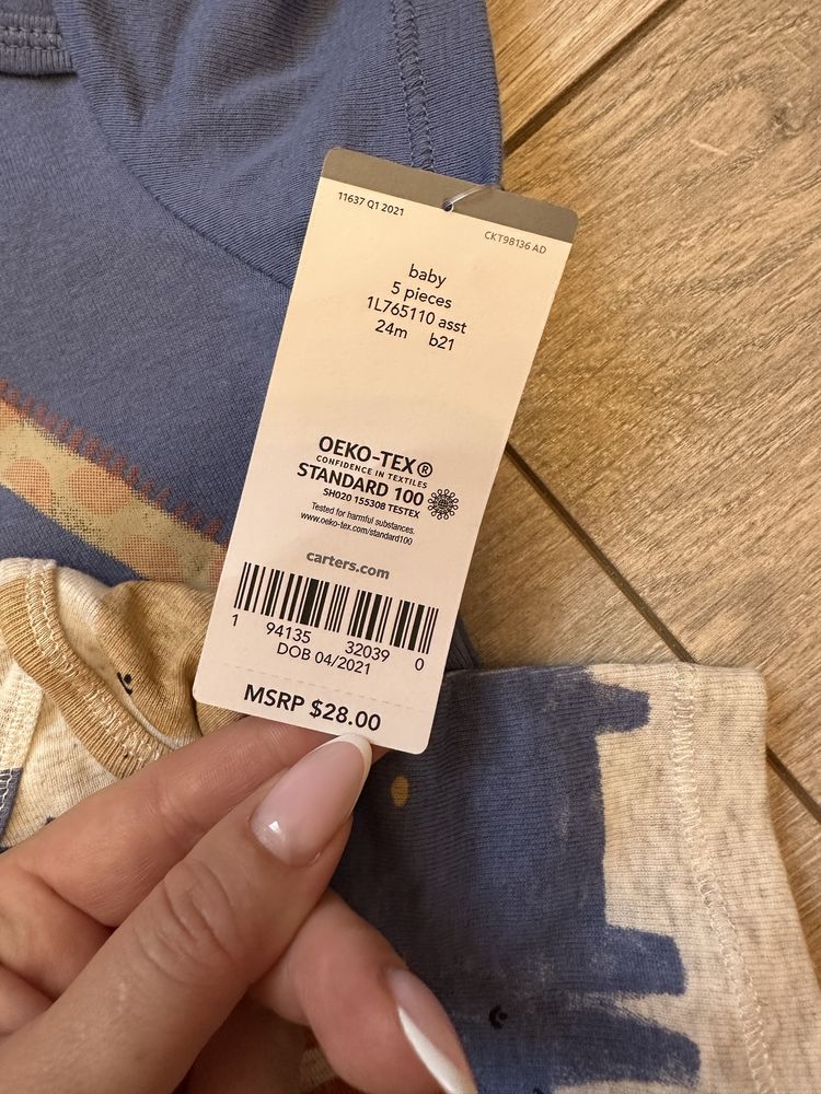 Набір нових боді Carter’s