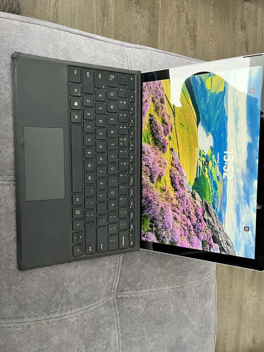 Laptop 2w1 Microsoft Surface Pro 7 i3/4GB/128 Platynowy