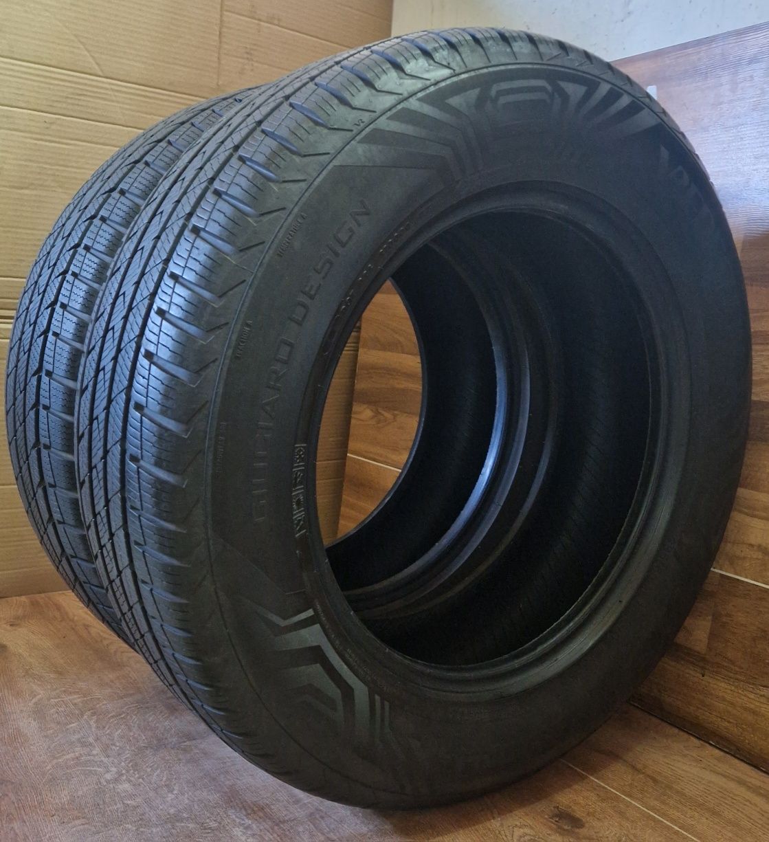 Vredestein зима R17 235/65 2023 Угорщина 2шт 6мм