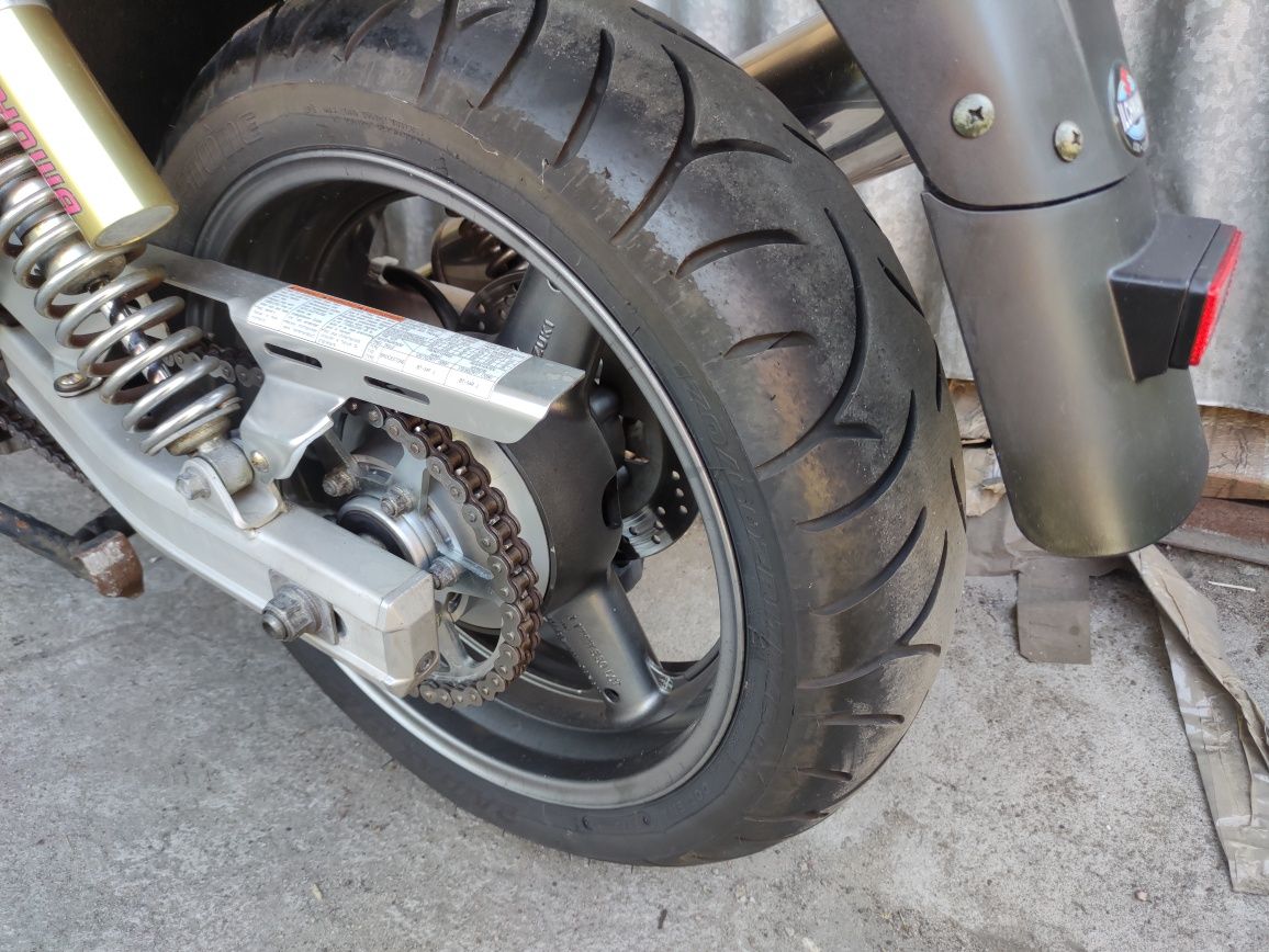 Suzuki GSX 750 AE Inazuma klasyczny Naked 1wł RATY Transport