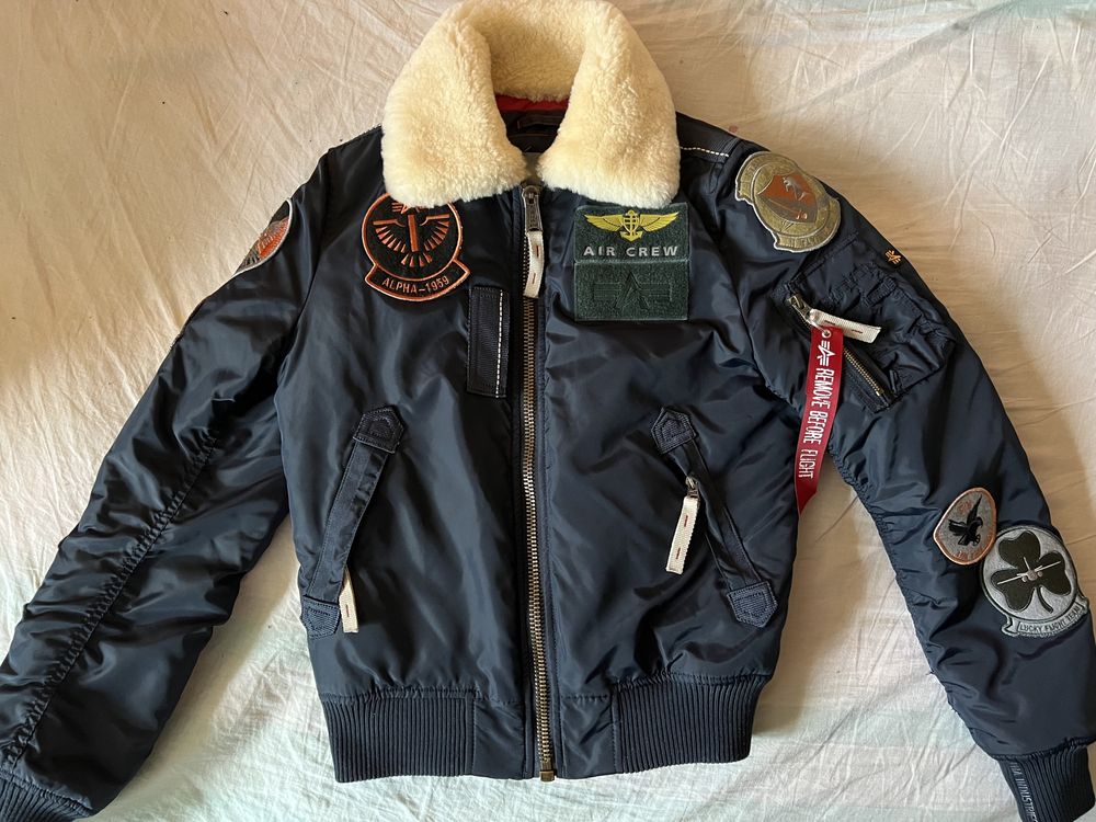 kurtka zimowa bomberka Alpha Industries roz. XS jak nowa