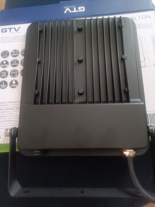 Halogen lampa GTV LED 100W