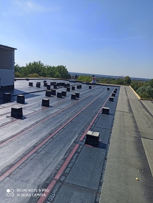 Dachy płaskie, tarasy, balkony, termoizolacja, hydroizolacja.