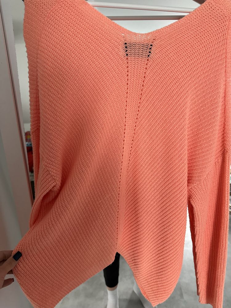Pomarańczowy neonowy sweterek sweter