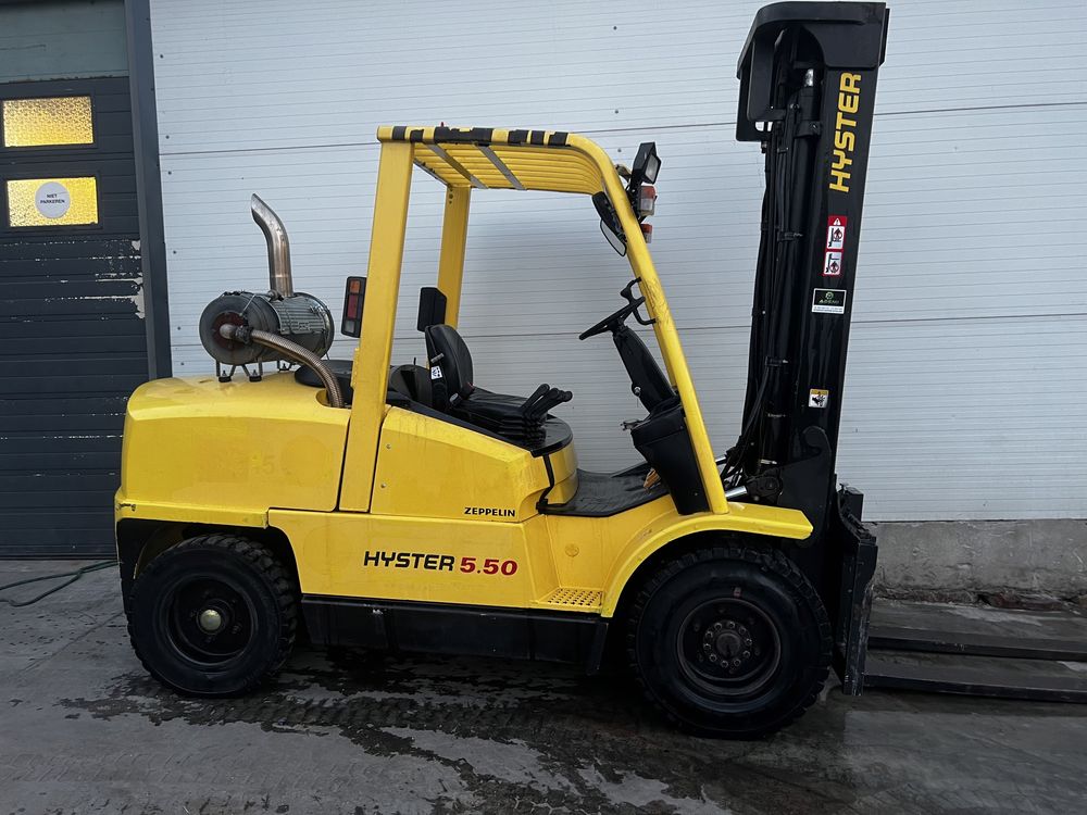 HYSTER H5.50XM Diesel 5.75m Triplex 5.5T