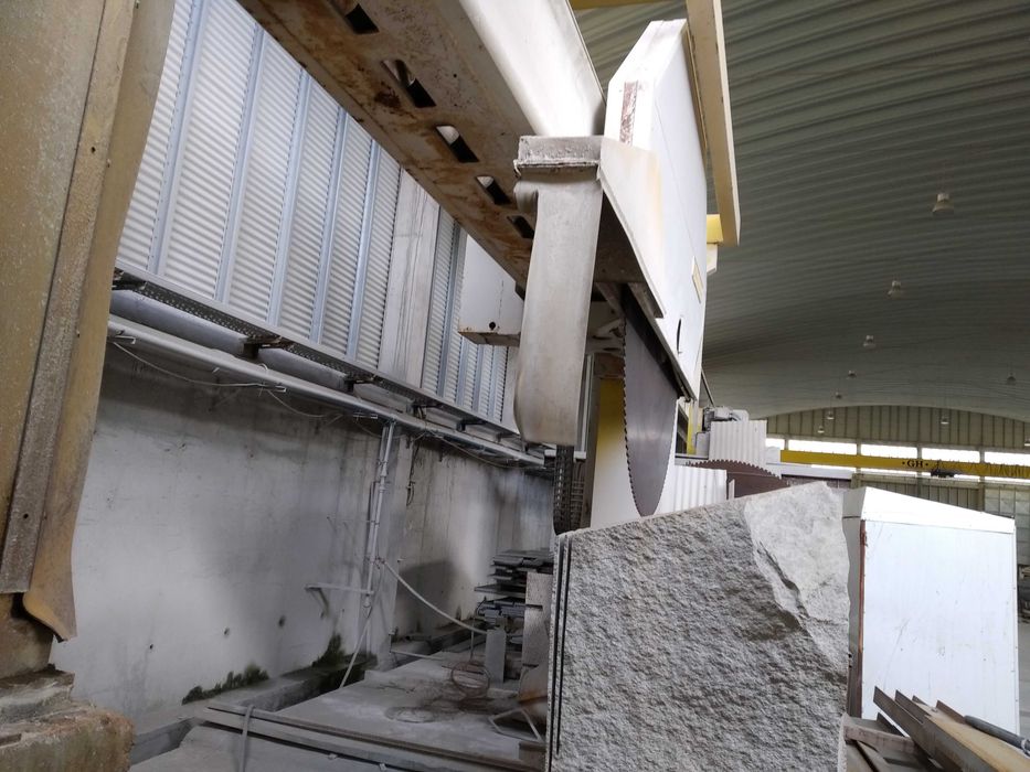 Maquina de Corte Granito GMM GIGA 3500 ( corta 1.50 altura livre)